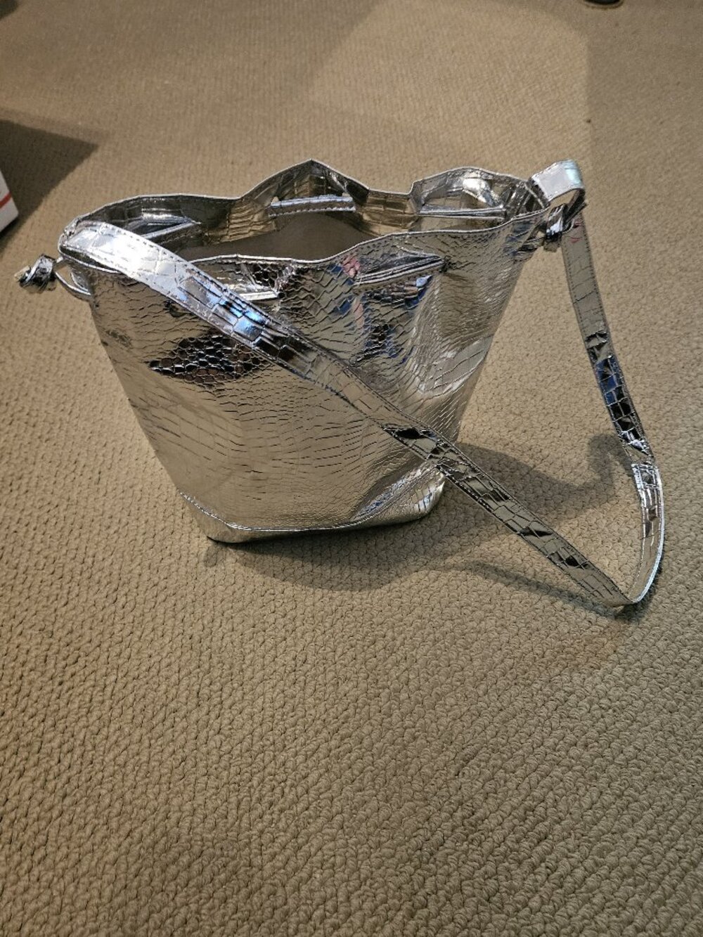 Retro Silver Glam Shoulder Bag - Picture 5 of 11